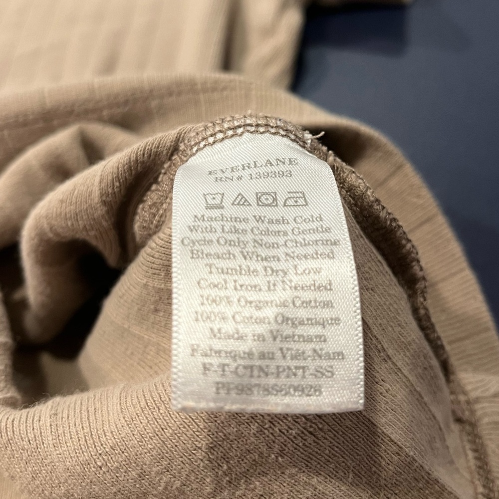 Everlane Tan Tee Shirt Top M 100% Organic Cotton - Picture 3 of 4
